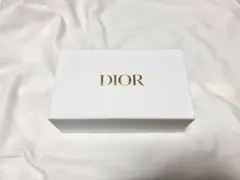 DIOR ギフトボックス ホワイト リボン付き