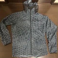 OAKLEY 幾何学模様 フード付きウィンドブレーカー