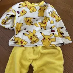 ピカチュウ柄フリースパジャマ 110cm