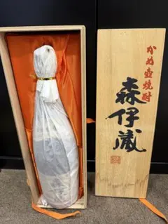 森伊蔵 かめ壺焼酎 本格焼酎 本格無比 木箱入り　1800ml 森伊蔵 かめ壺焼酎 本格焼酎 本格無比 木箱入り 1800ml - メルカリ