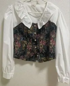 フラワープリント クロップドシャツ