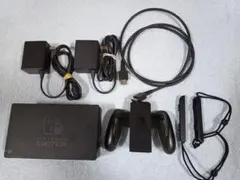 ドックと充電グリップと充電器2個ほか