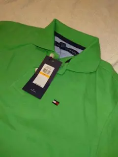 新品タグ付きTommy Hilfiger グリーン ポロシャツ