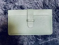 ミントグリーン レザー 長財布 カードポケット付き