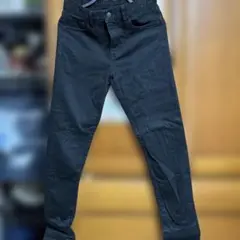 UNIQLO JEANS ブラックデニム スリムフィット