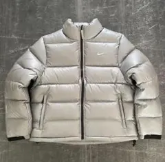 Nike グレー ダウンジャケット