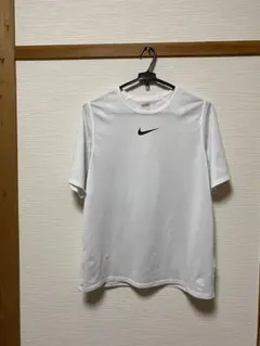 Nike ホワイト Tシャツ Lサイズ