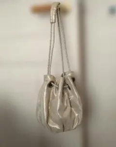 ZARA　ゴールド　巾着　ショルダーバッグ