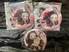 1 竈門禰豆子 3個セット 缶バッジ 中国楽器 ぺたん娘 和傘 鬼滅の刃