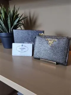 2025年最新】PRADA 二つ折り財布の人気アイテム - メルカリ