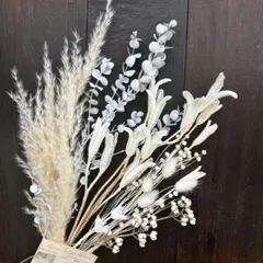 ユリ　ホワイト　ドライフラワー　白　パンパスグラス　ナンキンハゼ　スワッグ花材