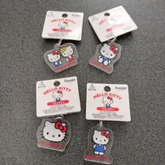 ハローキティ アクリルキーホルダー 　hellokitty サンリオ　めじるし