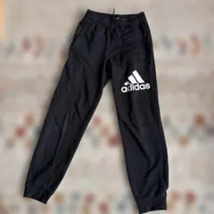 アディダス　スウェットパンツ　160cm