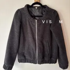 グレー　ジャンパー　襟なし
