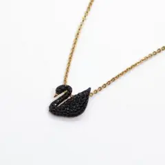 【美品】スワロフスキー Iconic Swanペンダント　スワン ネックレス 黒