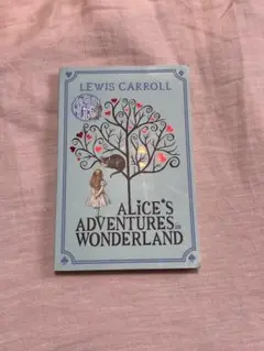 ALICE'S ADVENTURES in WONDERLAND　インテリア