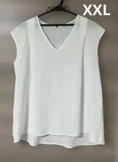 UNIQLO Vネック　トップス　大きなサイズ