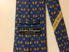【超美品】 サルヴァトーレ フェラガモ ネクタイ