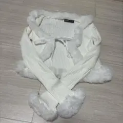 ファー付きリブ編みホワイトニット