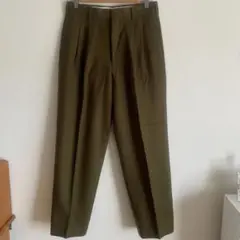 オリーブ色 スラックス 2ポケット