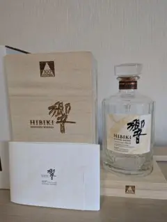 響17年、響 100周年 空瓶 木箱付き 送料割引対象外】響（ひびき） サントリーウイスキー100周年記念 700ml