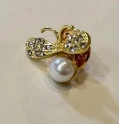 蜂の形 パール クリスタル ブローチ