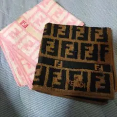 FENDI タオルハンカチ ２枚のサムネイル