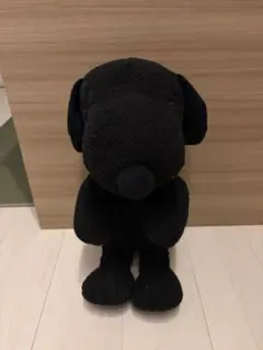 KAWS-PEANUTS-UNIQLOコラボ　 スヌーピー黒ぬいぐるみ