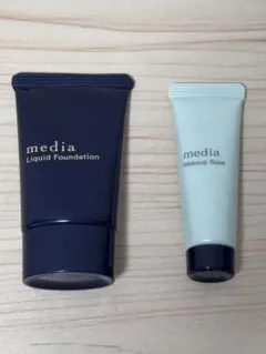 media リキッドファンデーション & メイクアップベース セットのサムネイル