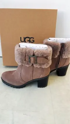 UGG スエードファー付きブーツ
