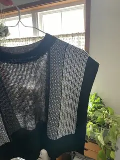 ニットベスト　EASE BLUE