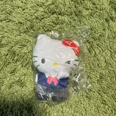 ハローキティ 制服風 ぬいぐるみ　約9センチ