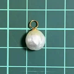 ★新品未使用★南洋 白蝶 バロックパール チャーム ホワイト K18金具 本真珠