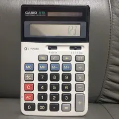 CASIO MV-220W 12桁 電卓 ソーラー対応 卓上計算機 中古 - メルカリ