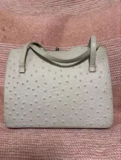 ホワイトレザー エンボス加工 ハンドバッグ