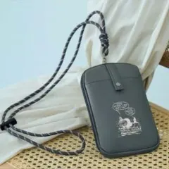 【新品】ムーミン リトルミイ 肩掛けもできて便利なストラップ付きマルチケース