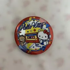 ハローキティ 缶バッジ カセットテープデザイン