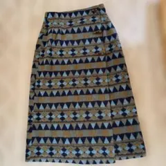 幾何学模様 ロングスカート 木製ボタン