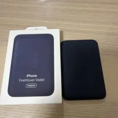 iPhone fine woven wallet magsafe