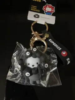 サンリオ　ポチャッコ　黒ミャクミャク　キーホルダー　万博会場限定