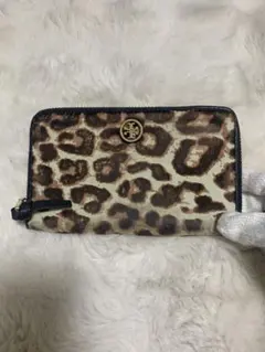 TORY BURCH レオパード柄 ラウンドファスナー長財布のサムネイル