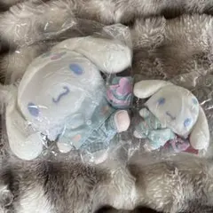 サンリオ　シナモンロール　キラメキ部　ぬいぐるみ &マスコットキーホルダー