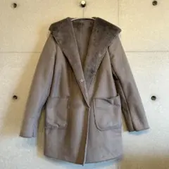 COMME CA ISM グレー フード付きムートンコート 7号