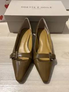 ODTTE É ODILE ブラウン ポインテッドトゥパンプス