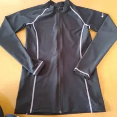 Nike ラッシュガード 170サイズ