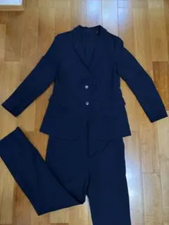ユニクロ　スーツ　セット　感動パンツ　感動ジャケット　ネイビー　リクルート