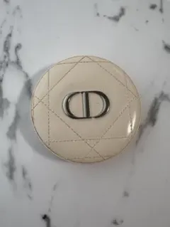 DIOR ディオールスキン　フォーエヴァー　クチュール　ルミナイザー　01