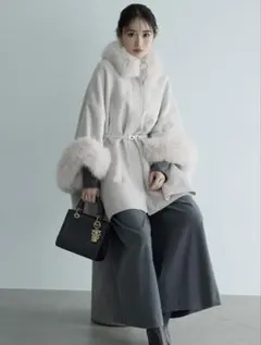 SNIDEL / スナイデル ファー付きミドルケープコート