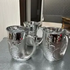シルバーのテクスチャーカップ3個セット