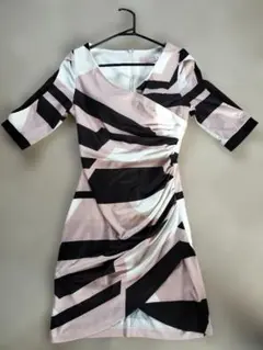 ストライプ タイトフィット ワンピース